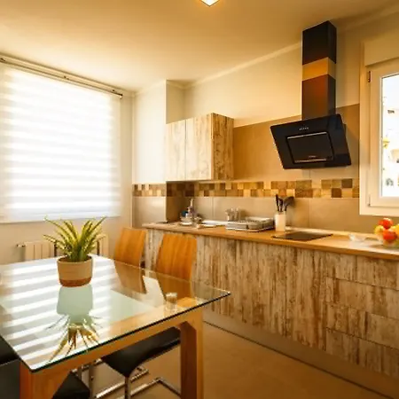 Turisticos Apartment Cullar Vega