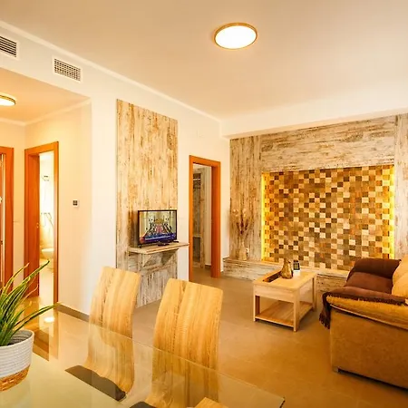 Turisticos Apartment Cullar Vega